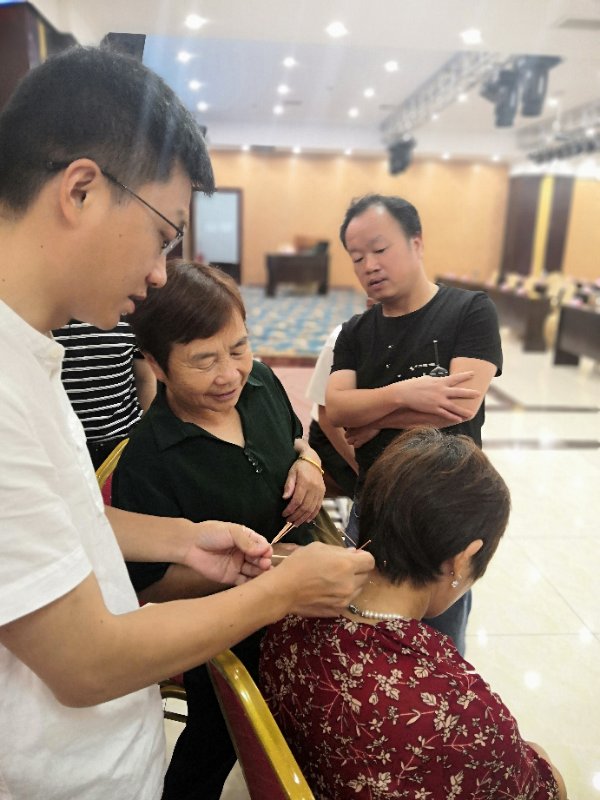 百醫(yī)駐村——讓中醫(yī)適宜技術留下來用起來(圖6)