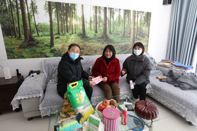 結(jié)對(duì)幫扶暖人心  走訪慰問送溫情(圖4)