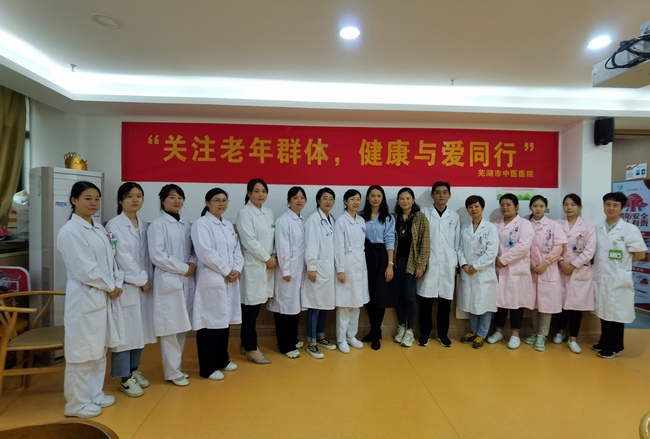 關注老年群體，健康與愛同行——我院老年醫(yī)學科走進頤樂堂老年公寓(圖8)
