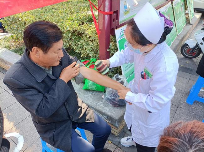 警惕卒中癥狀，盡早識別救治——我院腦病科開展世界卒中日健康義診(圖4)