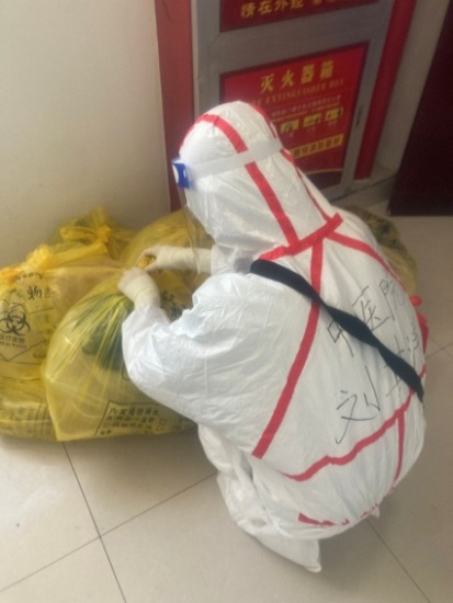 【醫(yī)心抗疫】春已暖，花已開，愿山河無恙 ——記外四支部黨員劉其洋支援酒店隔離點工作日常(圖5)