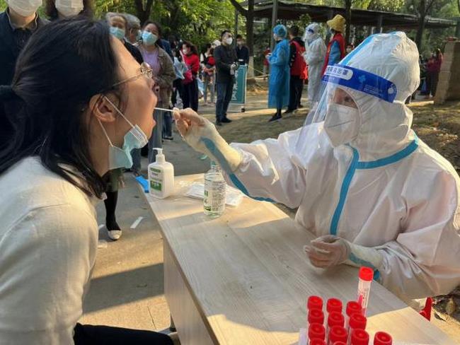 這不是一個人的戰(zhàn)役，平凡的崗位不平凡的事 ——記疫情下奮斗的呼吸人(圖9)