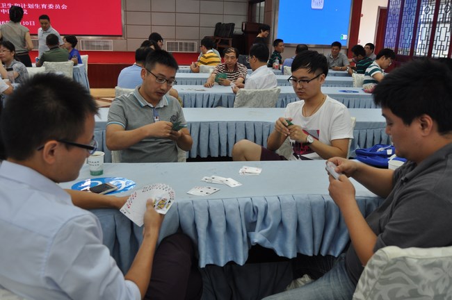 市衛(wèi)生計生系統第十屆職工運動會 撲克牌（慣蛋）比賽在我院隆重舉行(圖4)