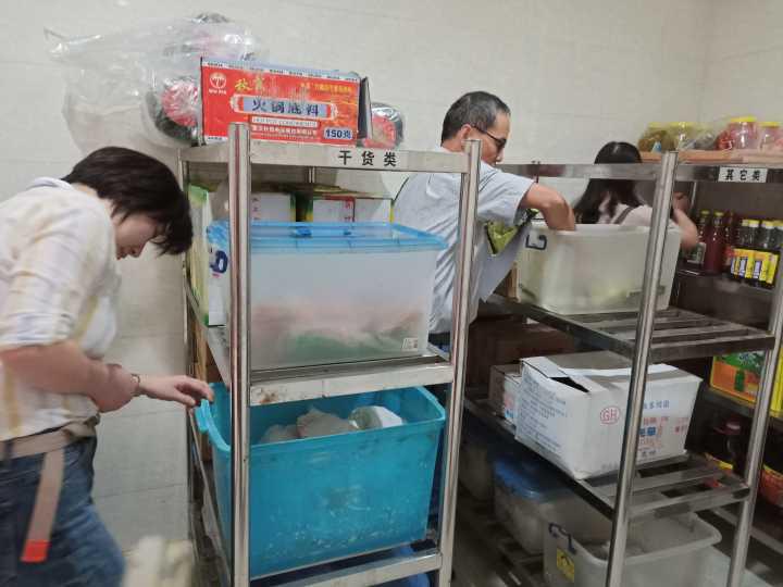 安全意識(shí)在心中 安全生產(chǎn)在手中——總務(wù)處開展節(jié)前安全生產(chǎn)大排查(圖4)