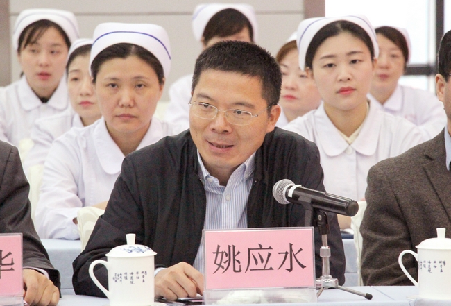 我院召開三級(jí)甲等中醫(yī)醫(yī)院復(fù)評(píng)工作匯報(bào)會(huì)(圖5)