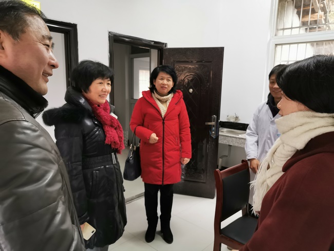 情系駐村醫(yī)生 助力脫貧攻堅——市衛(wèi)健委、市中醫(yī)院領導帶隊慰問我市“百醫(yī)駐村”醫(yī)生(圖4)
