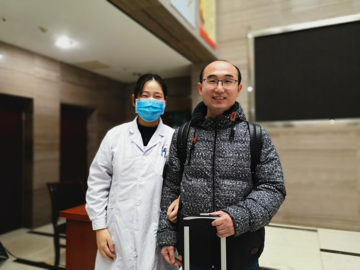 【讓黨旗在防控一線高高飄揚(yáng)】“請戰(zhàn)夫妻檔”，只為為疫情防控工作貢獻(xiàn)力量(圖4)