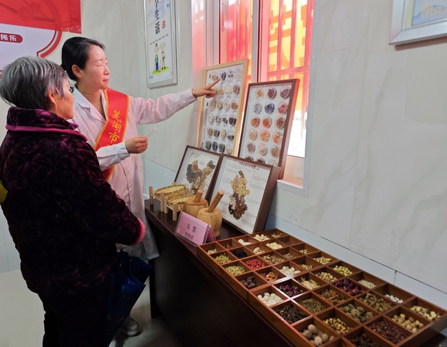踐行雷鋒精神，勞模義診暖民心——我院開展學雷鋒義診志愿服務活動(圖6)