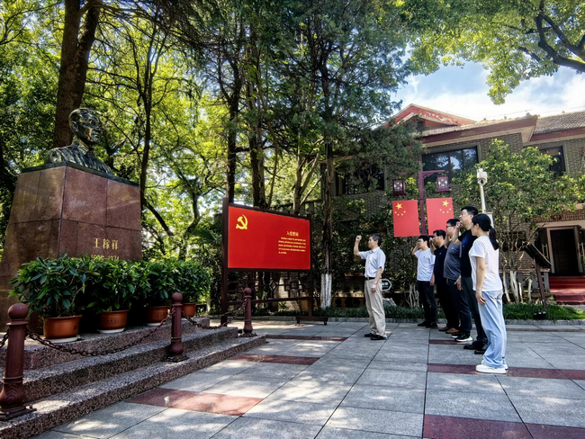 圖片6 (Copy).png